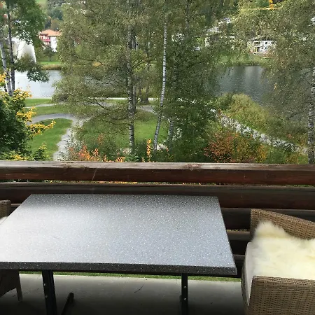 Lakeside - 3.5 Am Laaxersee ラア